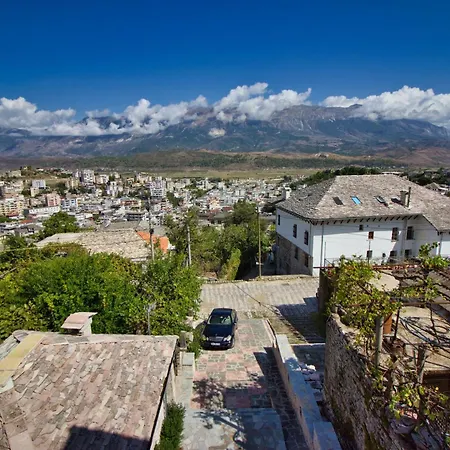 Argyropolis Boutique * Gjirokastër