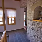 Argyropolis Boutique * Gjirokastër